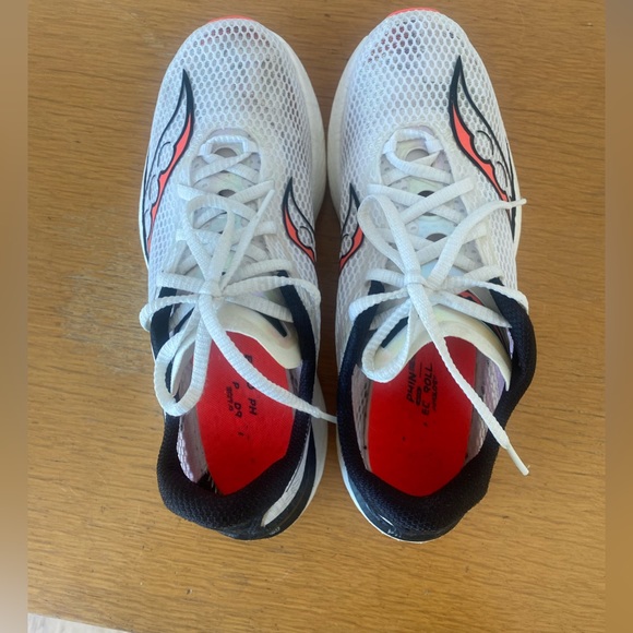 SAUCONY WOMEN'S ENDORPHIN PRO 3 sz 9.5 - Picture 5 of 7